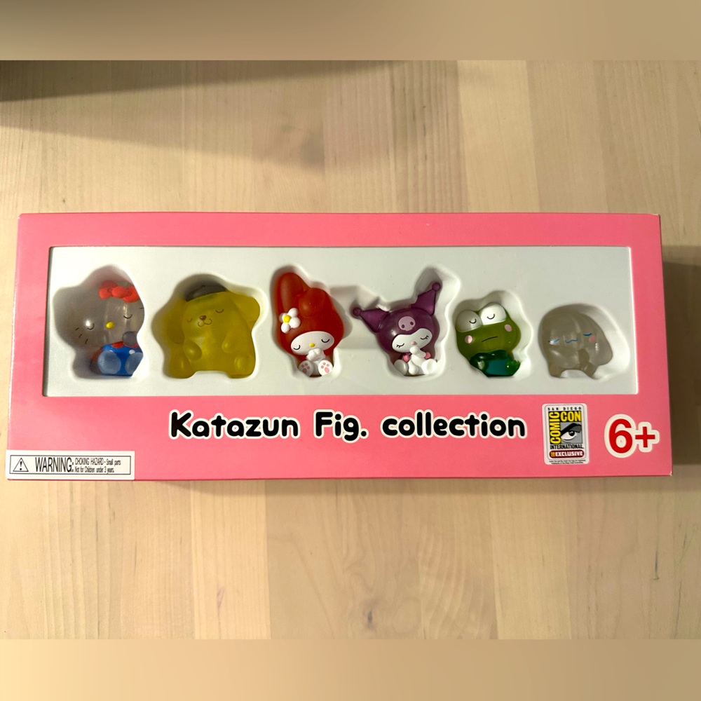 SDCC 2023 exclusive Sanrio Katazun figurine collection - UCC